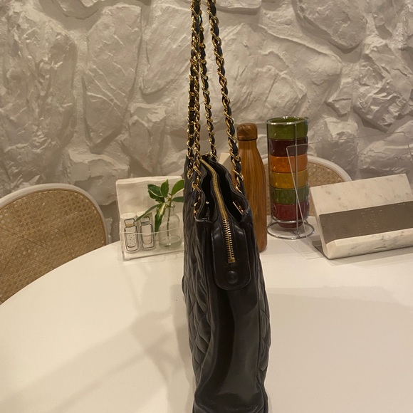 Rare Chanel quilted shoulder bag | Navy blue leather | Gold hardware - Picture 5 of 9